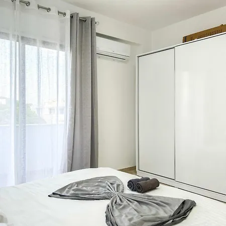 Sea Charm Retreat C16 Апартаменты