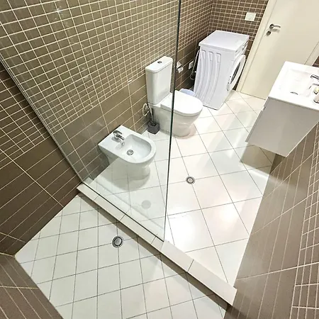 Sea Charm Retreat C16 Голем